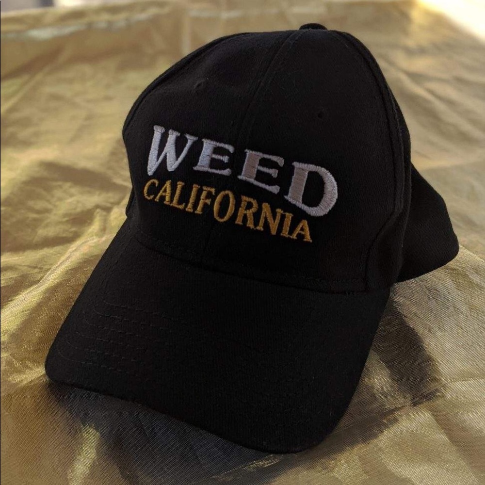 WEEDCALIFORNIA hat